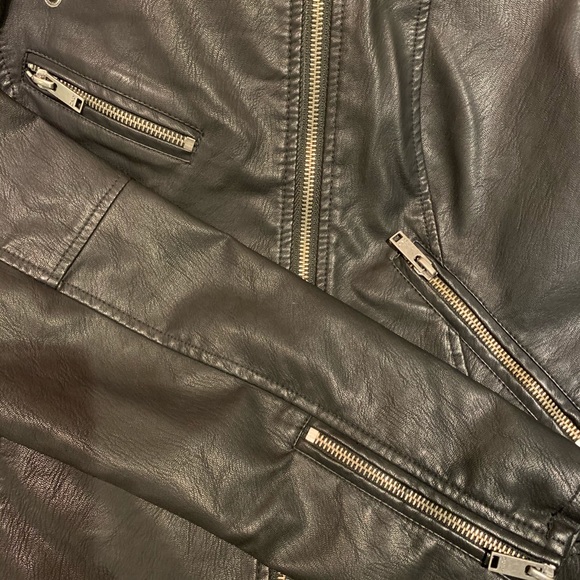 Mendocino-bought vegan biker jacket. - Picture 4 of 4